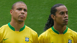 Ronaldinho Na Ronaldo (1)