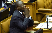 Rais Ramaphosa anusurika kuondolewa madarakani