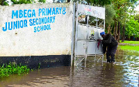 Serikali Kenya yasisitiza shule kutofunguliwa, mafuriko yakitikisa