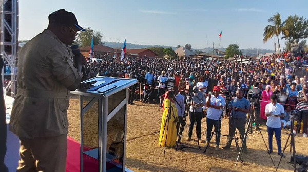 Mwenyekiti wa Chadema, Freeman Mbowe akihutubia mkutano wa hadhara mjini Bukoba.