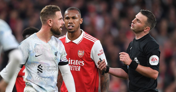 Henderson aponea tundu la Sindano kashfa ya Ubaguzi