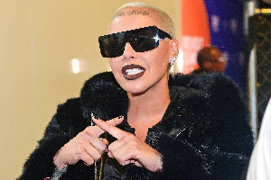 Amber Rose Single 01 012623 Aa1a38baa227497e800d2a276db0d7ae