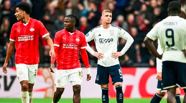 Vichapo bado vinaendelea Ajax