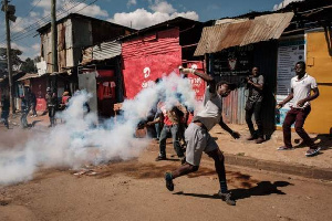 Polisi Wazingira Mitaa Ya Nairobi Kudhibiti Maandamano Kenya