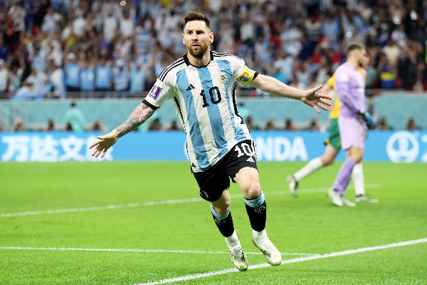 Messi amfunika Ronaldo baada ya mechi 1000