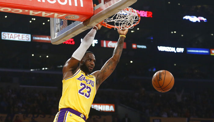 Nyota wa Los Angeles Lakers, Lebron James