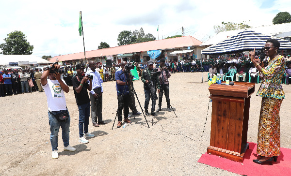 Spika wa Bunge akiwapa neno wananchi wa Rungwe kuacha siasa