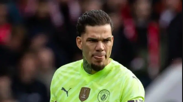 Guardiola: 'Hatma ya kipa Ederson haijulikani'