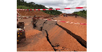 Tanroads Kigoma yatoa maelezo mipasuko mikubwa kwenye barabara