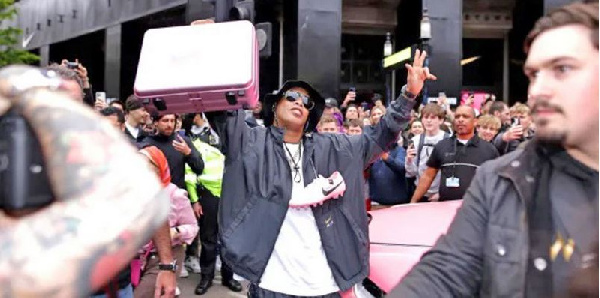 Ronaldinho afunga mtaa London