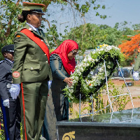 Rais Samia aweka shada Mnara wa Uhuru wa Zambia na kaburi la Dkt. Kaunda