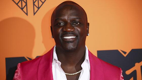 Akon azuru Uganda kibiashara