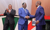 Mstaafu: Kenyatta aingilie kati mvutano Raila, Ruto