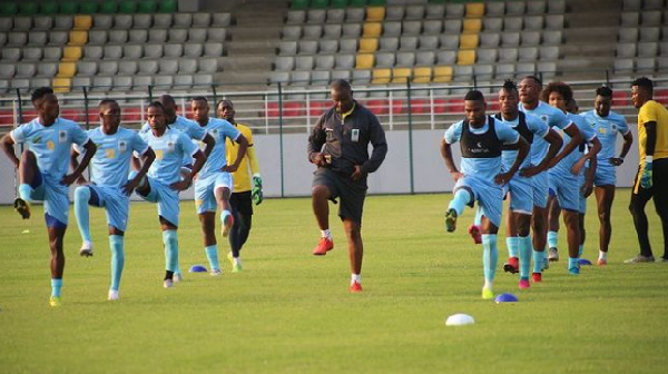 STARS KUPIMANA UBAVU NA WANACHIPOLOPOLO LEO SAA  1:00 USIKU