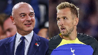 Mwenyekiti wa Spurs Levy na Harry Kane