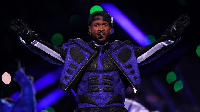 Usher Raymond alilipwa Tsh. Milioni 1.7 kutumbuiza Super Bowl