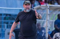 Benchikha: Matatizo yameniondoa Simba SC