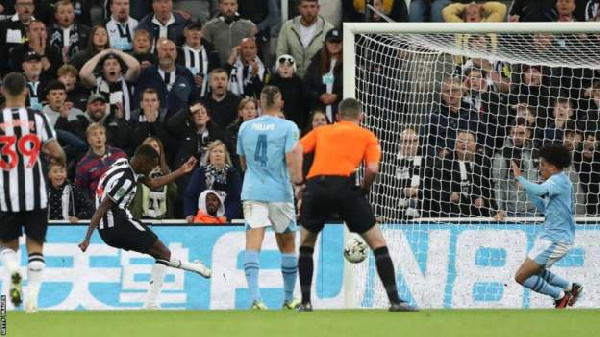 Carabao: Newcastle yailaza Manchester City