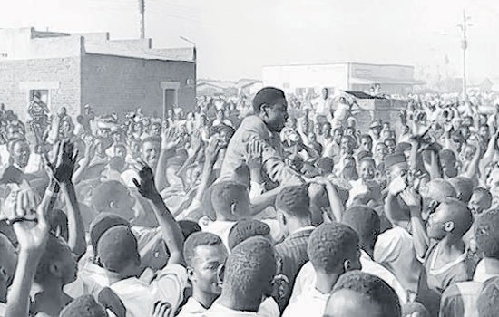 MAUAJI YA LUMUMBA 1961: Lumumba aondolewa madarakani, atoroka-7