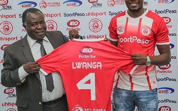 Simba yavuta mashine kutoka Uganda Lwanga