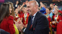 Luis Rubiales ajiuzulu urais wa FA ya Uhispania baada ya busu