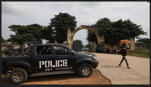 Basi la shule lavamiwa na watekaji nyara nchini Nigeria