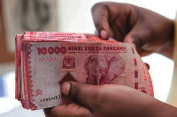 Noti za Sh10,000 zaongezeka mitaani, wachumi, BoT watofautiana