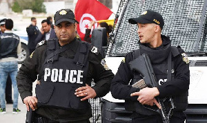 Polisi Tunisia Mwanaharakati.jpeg