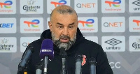 Kocha Mkuu wa USM Alger Benchikha Abdelhak