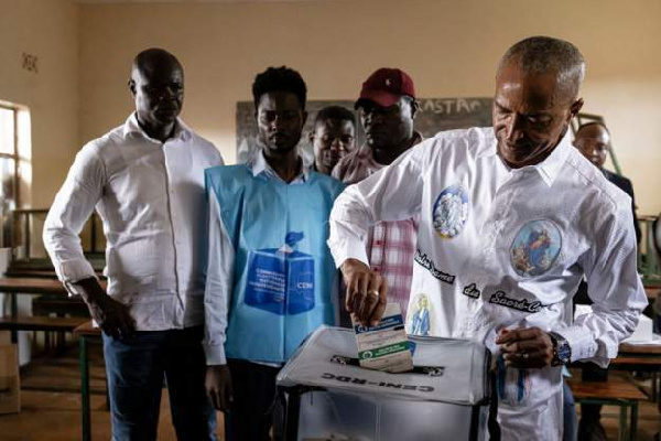 Moïse Katumbi apiga kura mjini Lubumbashi