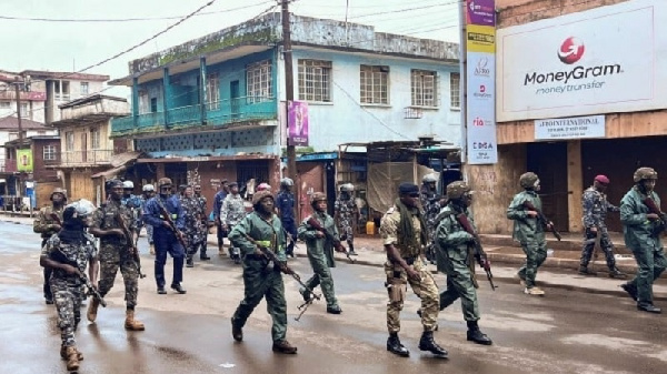 Wafungwa 2,000 watoroka jela Sierra Leone