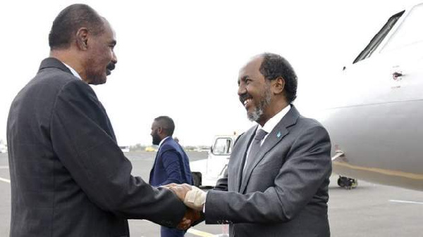 Rais wa Somalia afanya mazungumzo ya usalama na kiongozi wa Eritrea