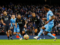 Raheem Sterling akipiga mkwaju wa penati vs Wolves