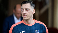 Mesut Ozil aomba POO Istanbul Basaksehir