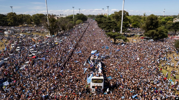 Argentina yaisimamisha dunia kwa saa kadhaa