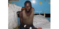 Wycliffe Timbo (43) akiwa katika hospitali ya Malindi akiwa na hali mbaya.