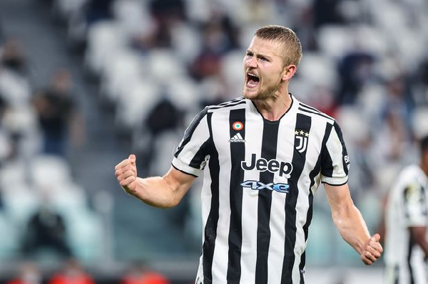 Beki wa Juventus, Matthijs de Light