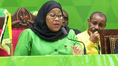 CCM: Acheni kumshinikiza Rais Samia