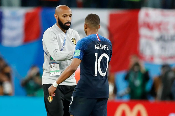 Thierry Henry akiwa na Mbappe